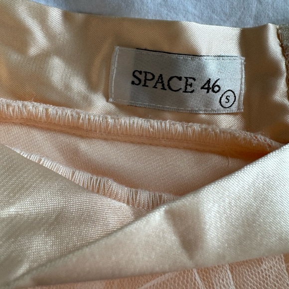 Size Small Pink/Peach Tutu - Picture 5 of 6